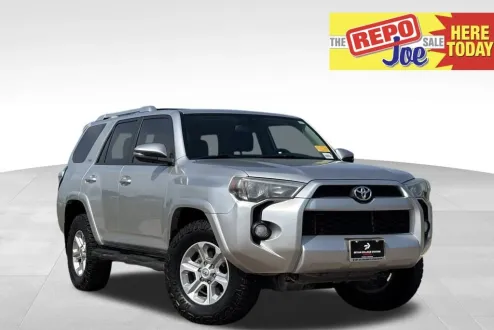 2016 Toyota 4Runner SR5 photo 1
