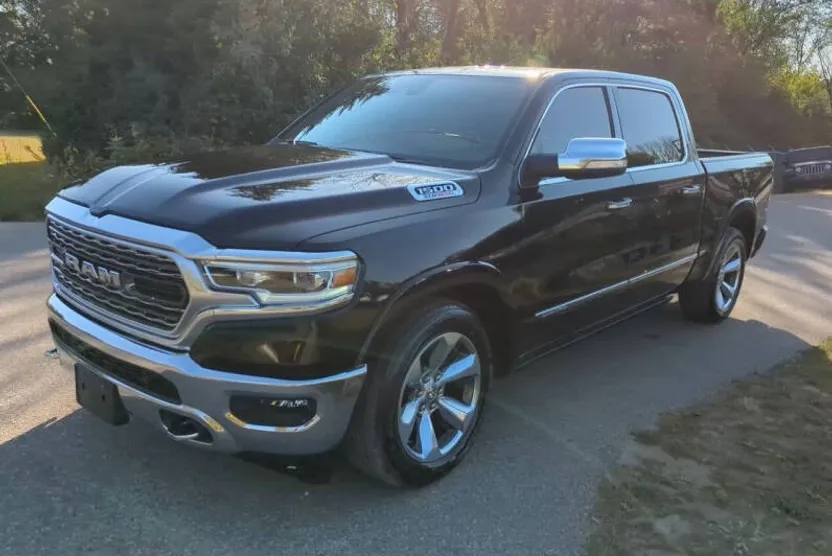 2021 Ram 1500 Limited photo 1