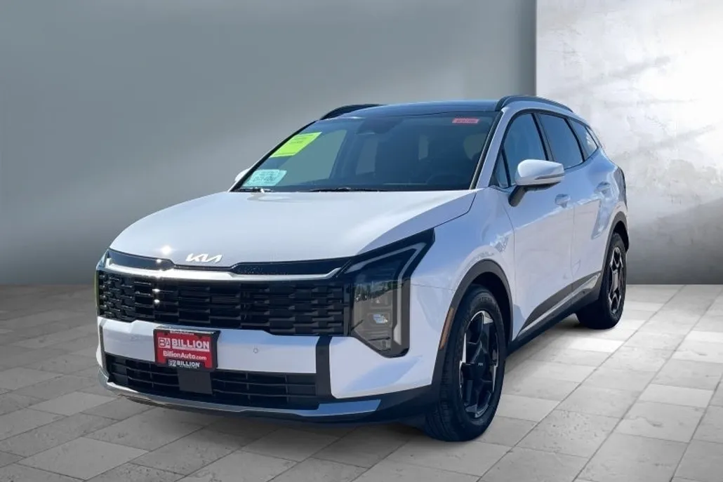 2026 Kia Sportage EX photo 1