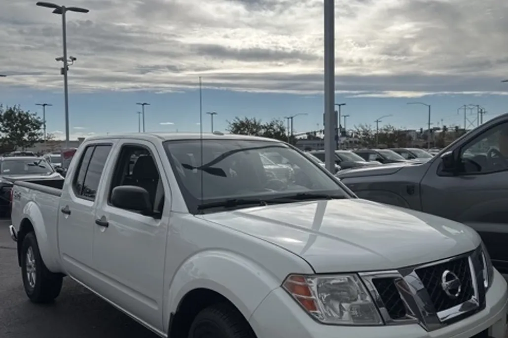 2018 Nissan Frontier SV photo 1