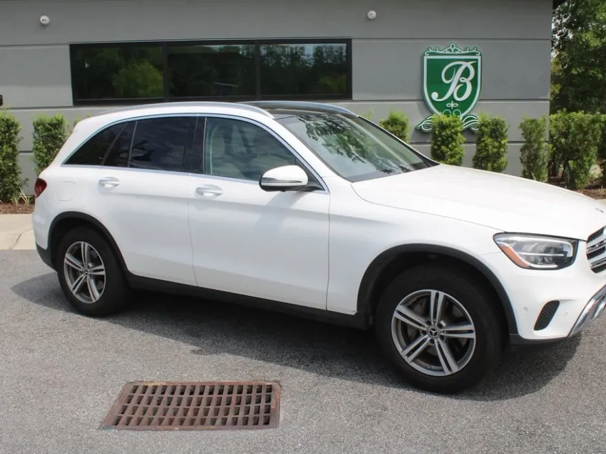 2022 Mercedes Benz GLC 300 photo 1