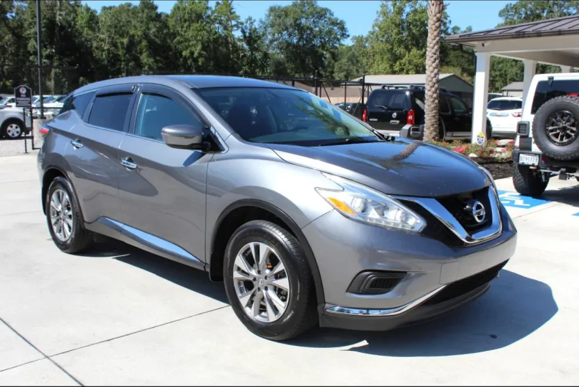 2016 Nissan Murano SE photo 1