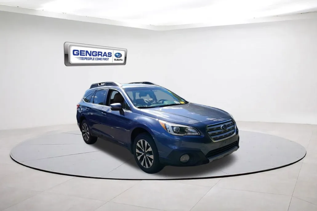 2015 Subaru Outback 2.5i Limited photo 1