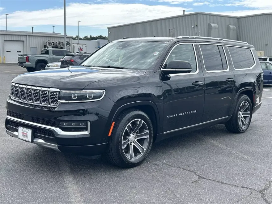 2024 Jeep Grand Wagoneer L Base photo 1