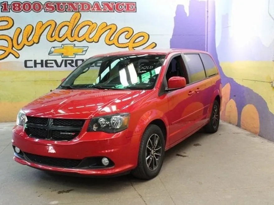 2015 Dodge Grand Caravan SXT photo 1