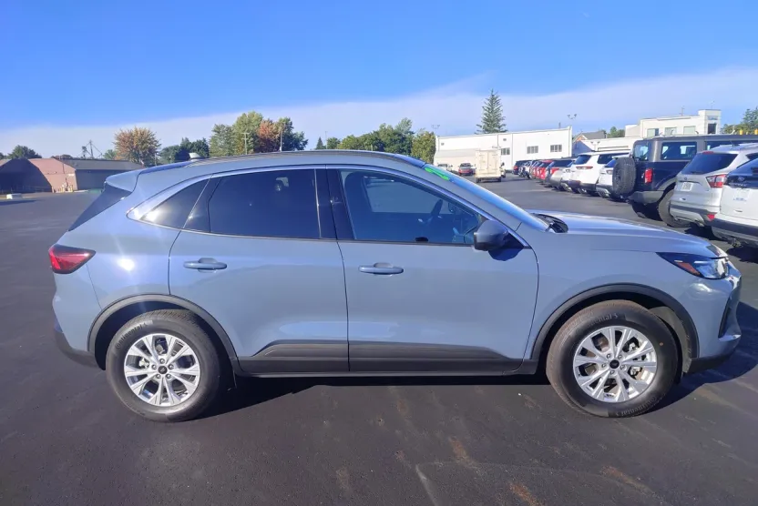 2024 Ford Escape Active photo 1