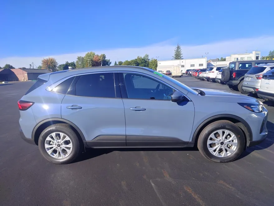 2024 Ford Escape Active photo 1