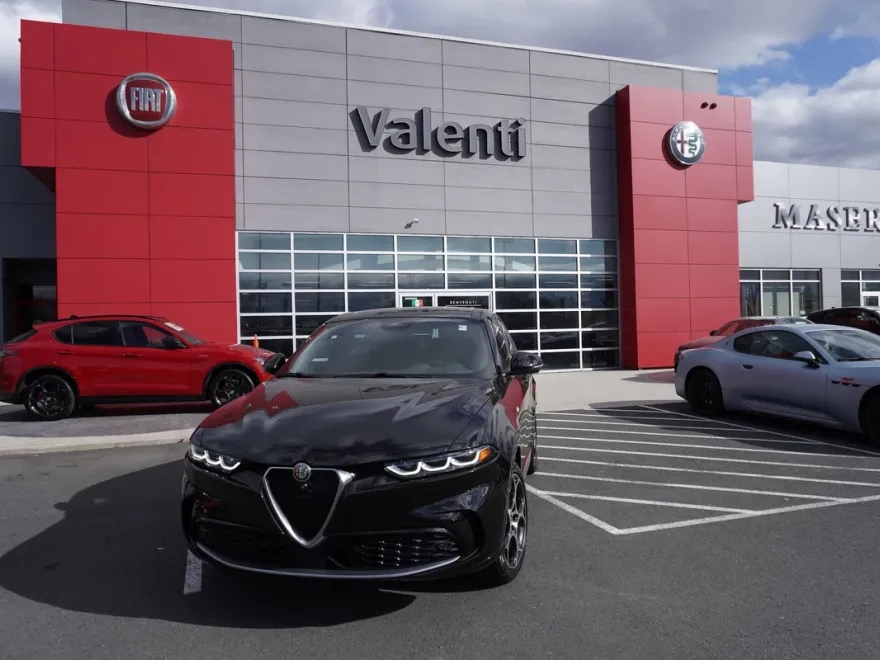 2024 Alfa Romeo Tonale Ti photo 1