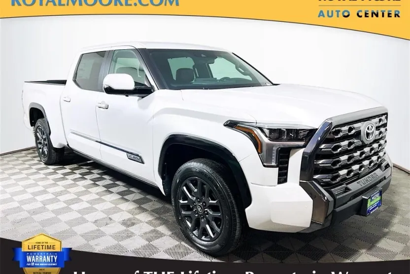 2026 Toyota Tundra Platinum photo 1