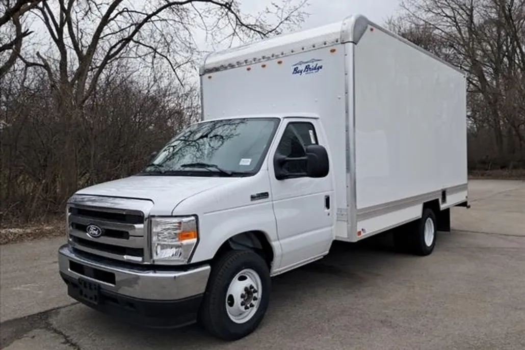 2026 Ford E-350 Base photo 1
