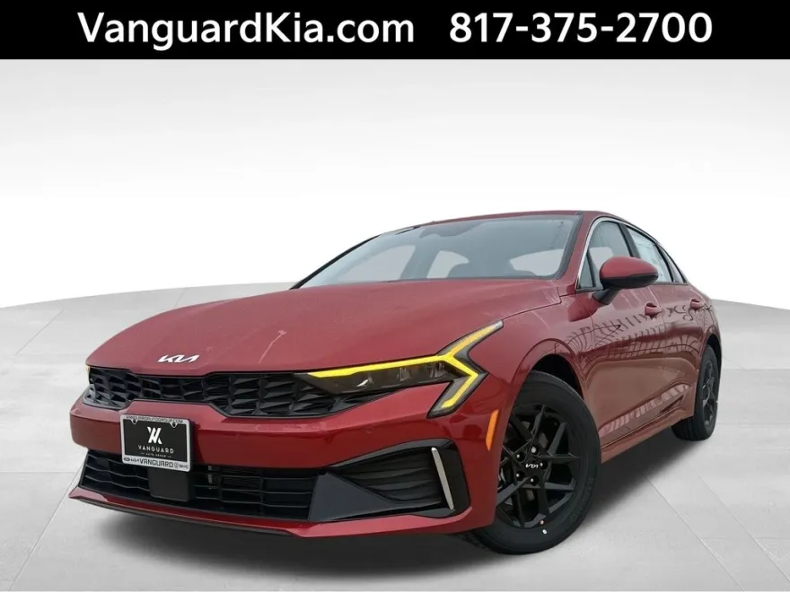 2025 Kia K5 LXS photo 1