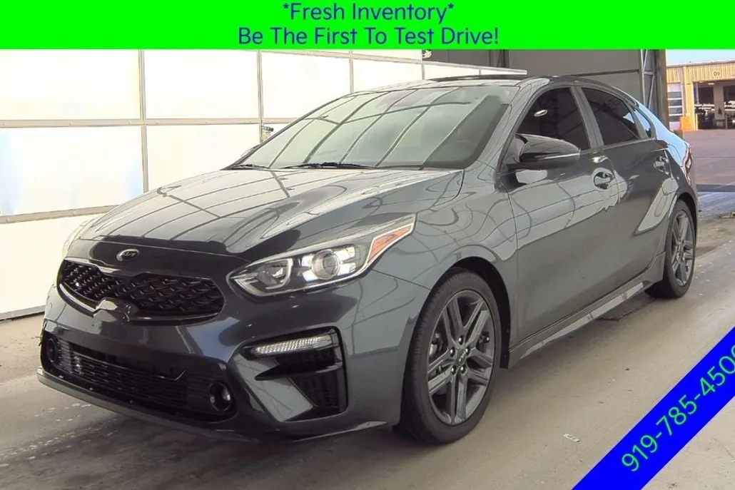 2021 Kia Forte GT-Line photo 1