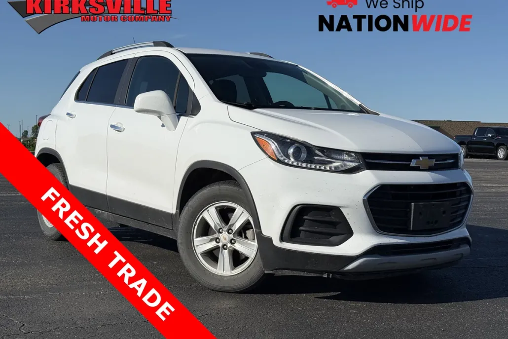 2020 Chevrolet Trax LT photo 1