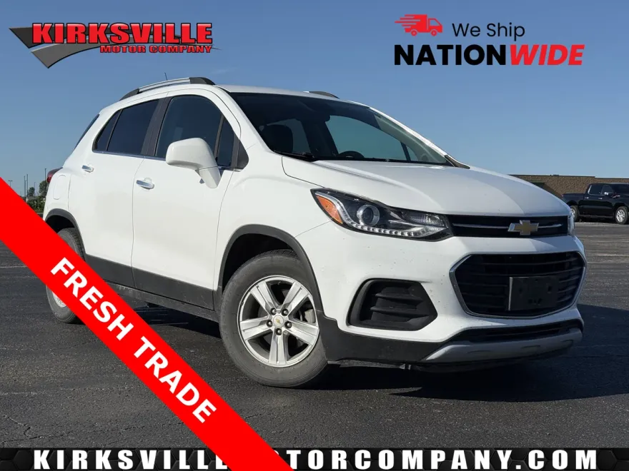 2020 Chevrolet Trax LT photo 1