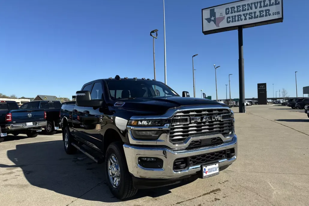 2025 Ram 2500 Tradesman photo 1