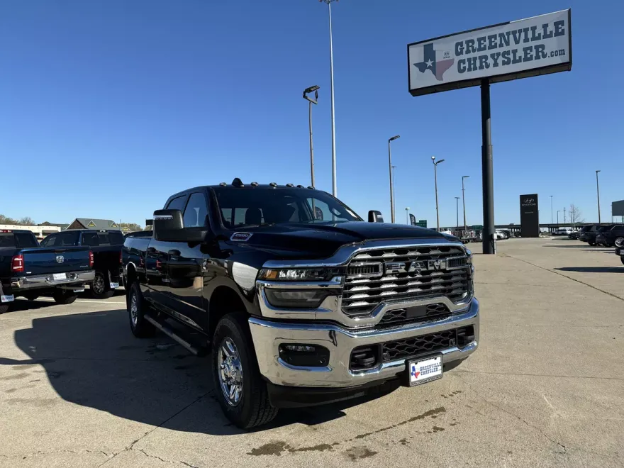 2025 Ram 2500 Tradesman photo 1