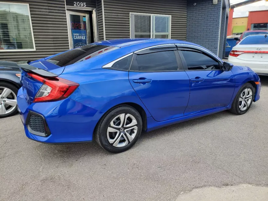 2018 Honda Civic LX photo 1