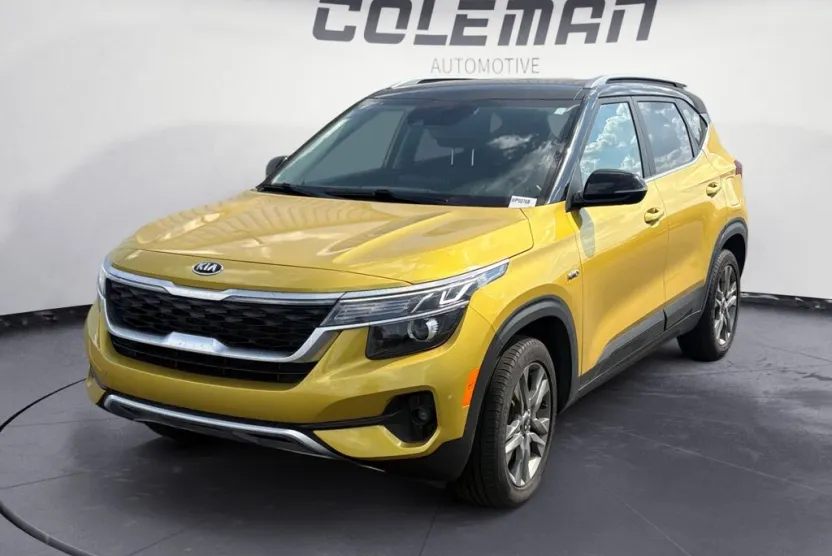 2021 Kia Seltos S photo 1