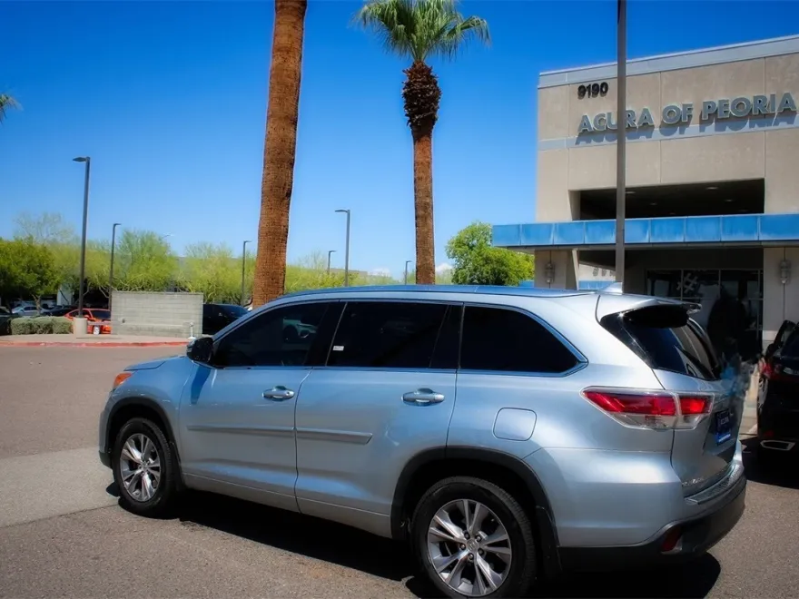 2015 Toyota Highlander XLE photo 1