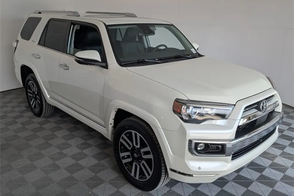 2022 Toyota 4Runner Limited 4WD photo 1
