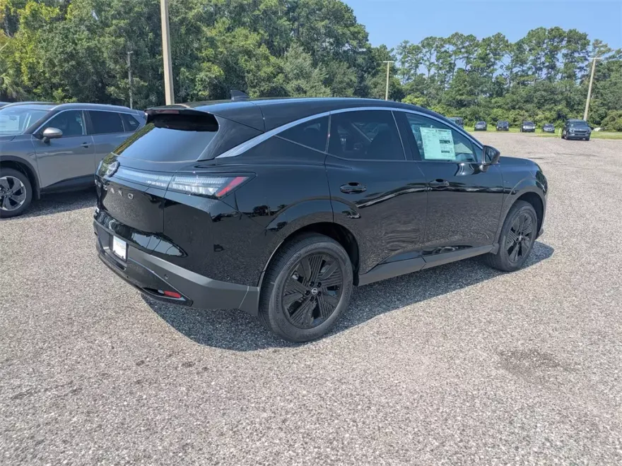 2025 Nissan Murano SV photo 1