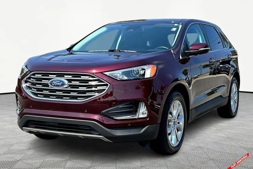2024 Ford Edge Titanium photo 1