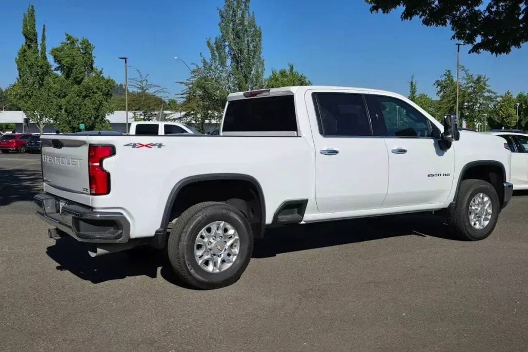 2024 Chevrolet Silverado 2500HD LTZ photo 1