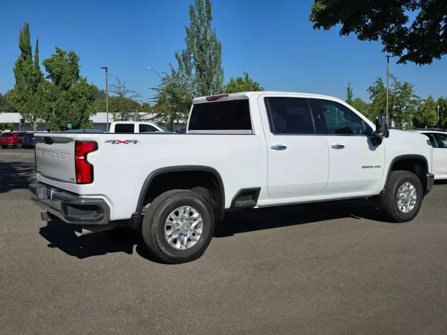 2024 Chevrolet Silverado 2500HD LTZ photo 1