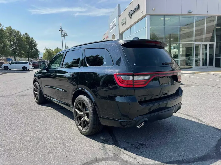 2025 Dodge Durango R/T Plus photo 1