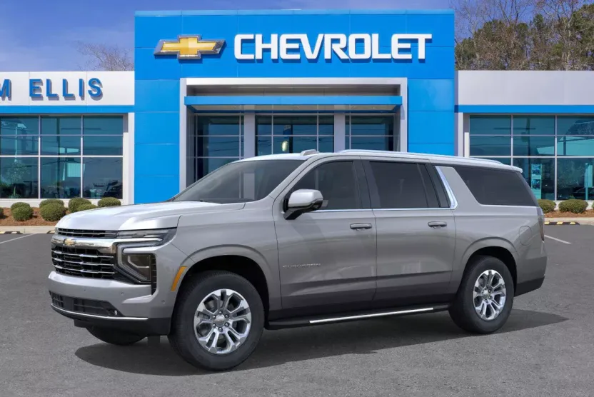 2025 Chevrolet Suburban LT photo 1