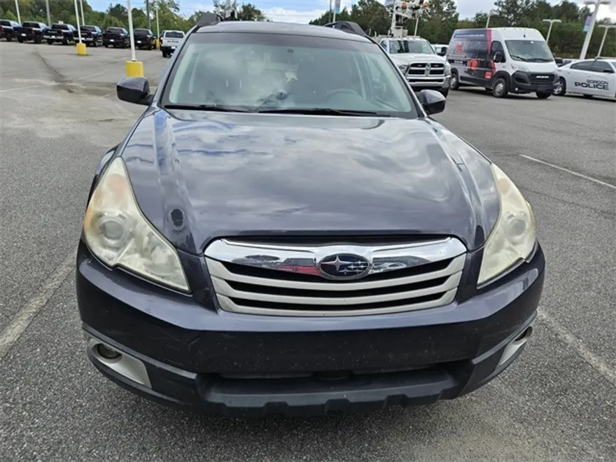 2012 Subaru Outback 2.5i Premium photo 1