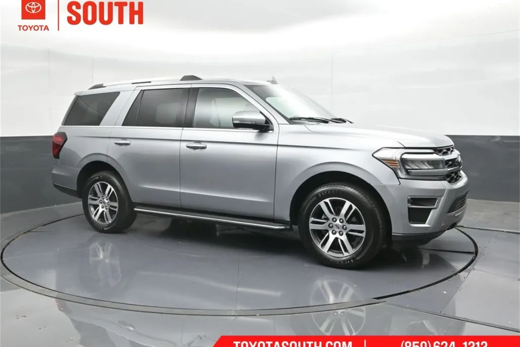 2022 Ford Expedition Limited photo 1