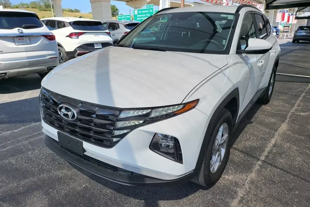 2024 Hyundai Tucson SEL photo 1