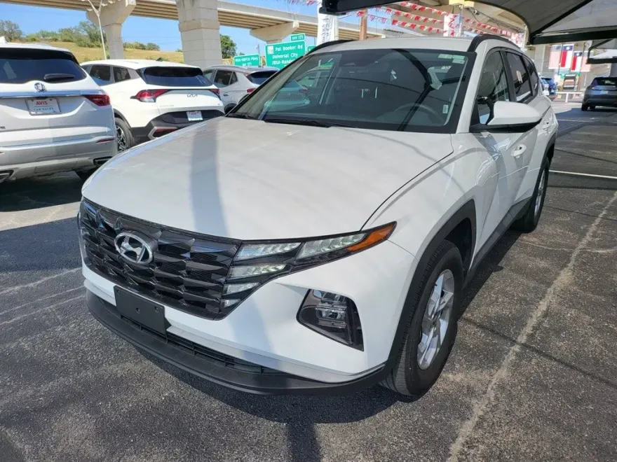 2024 Hyundai Tucson SEL photo 1