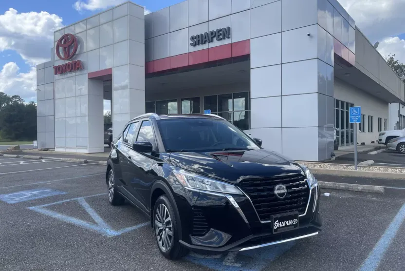 2024 Nissan Kicks SV photo 1