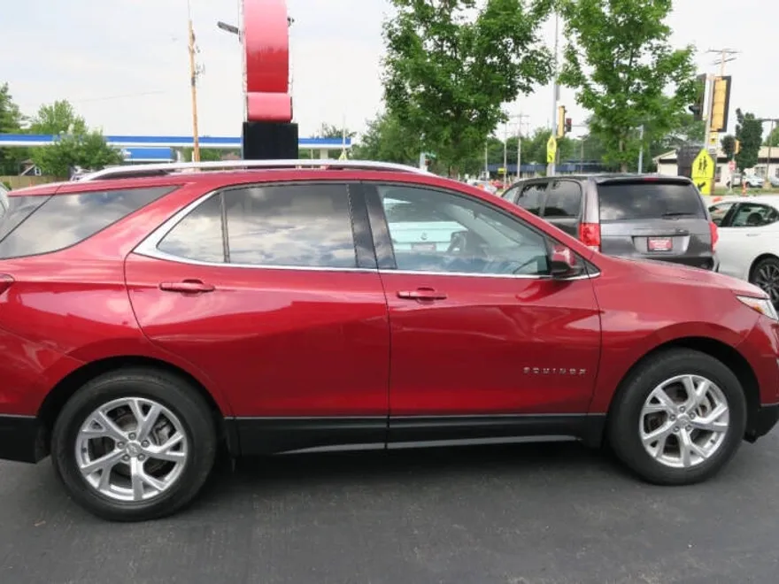 2020 Chevrolet Equinox photo 1