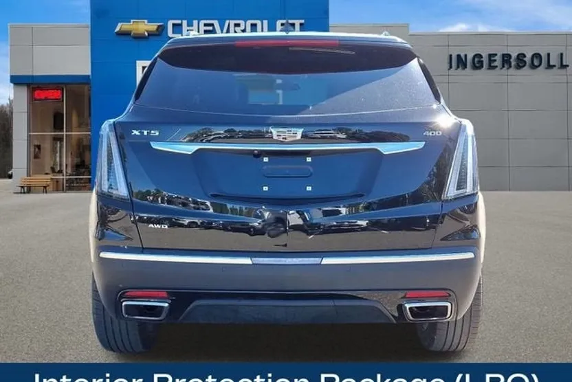 2024 Cadillac XT5 Sport photo 1