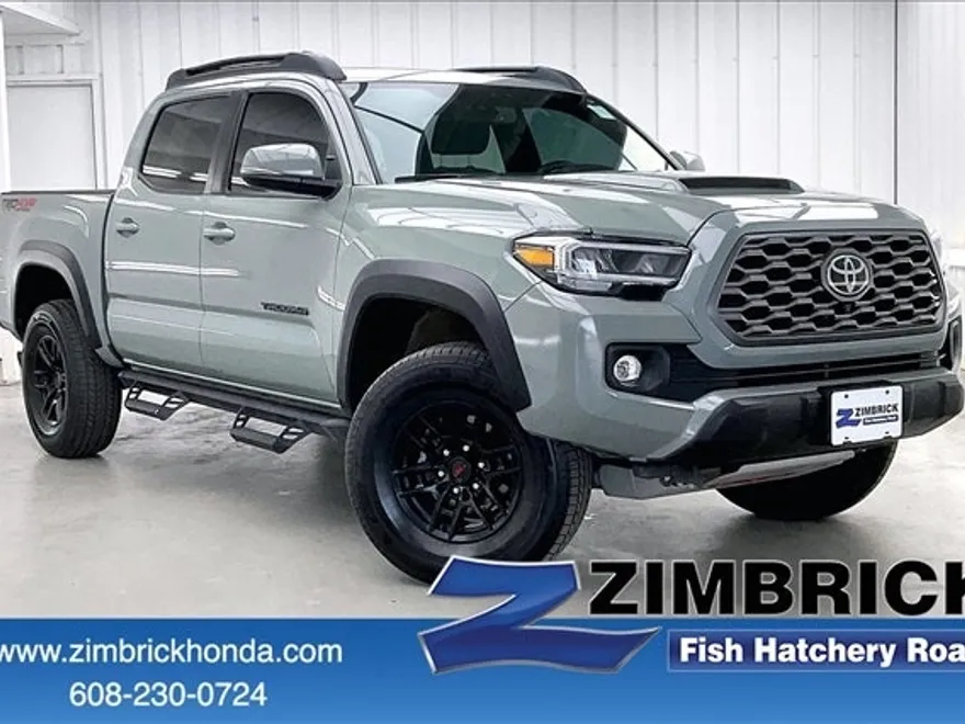 2023 Toyota Tacoma TRD Off-Road V6 photo 1