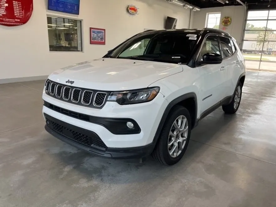 2025 Jeep Compass Limited photo 1