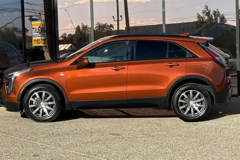 2019 Cadillac XT4 Sport photo 1