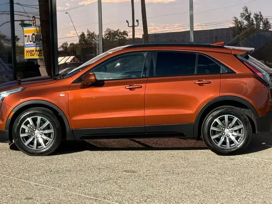 2019 Cadillac XT4 Sport photo 1