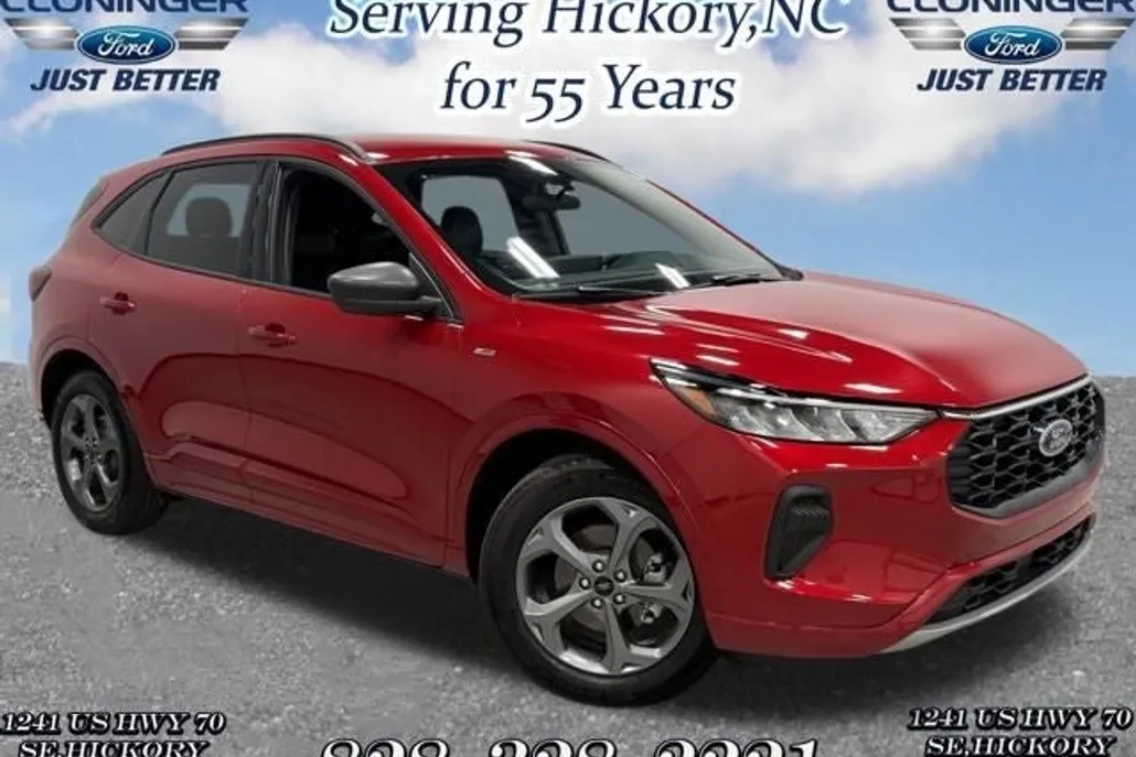 2024 Ford Escape ST-Line photo 1