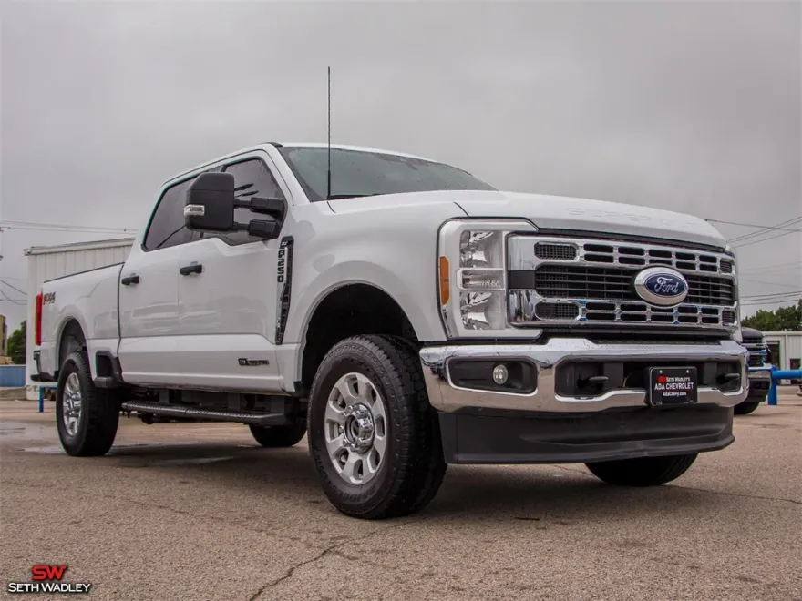 2023 Ford F-250 photo 1