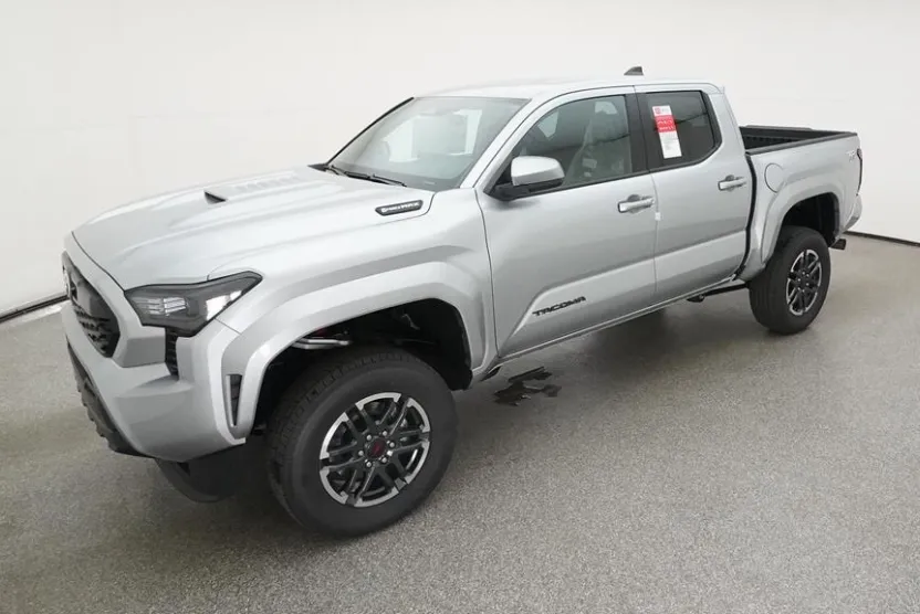 2025 Toyota Tacoma TRD Sport photo 1