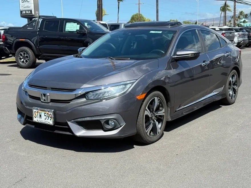 2016 Honda Civic Touring photo 1
