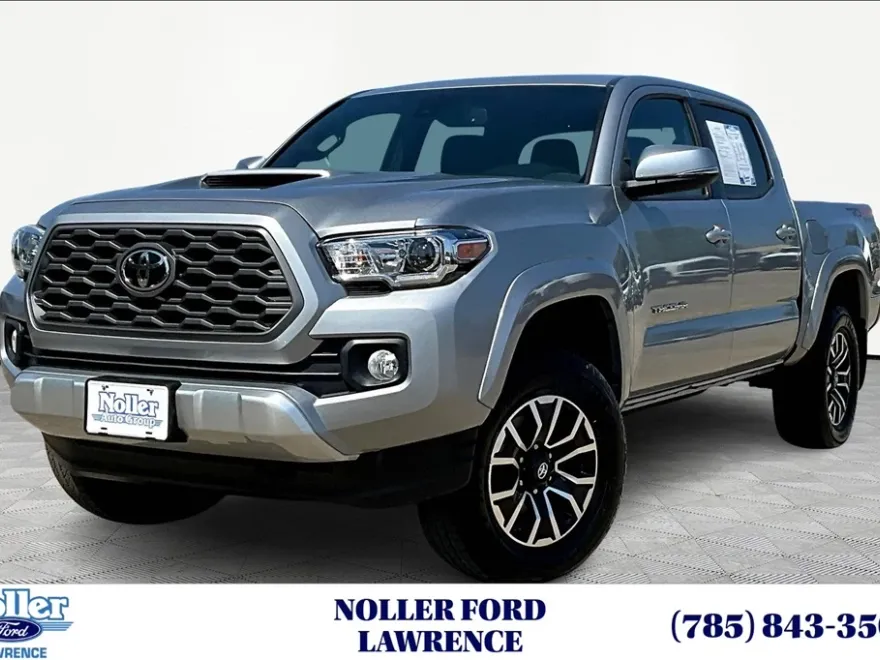 2021 Toyota Tacoma TRD Sport photo 1