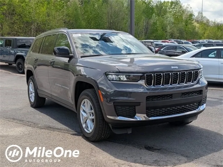 2025 Jeep Grand Cherokee L photo 1