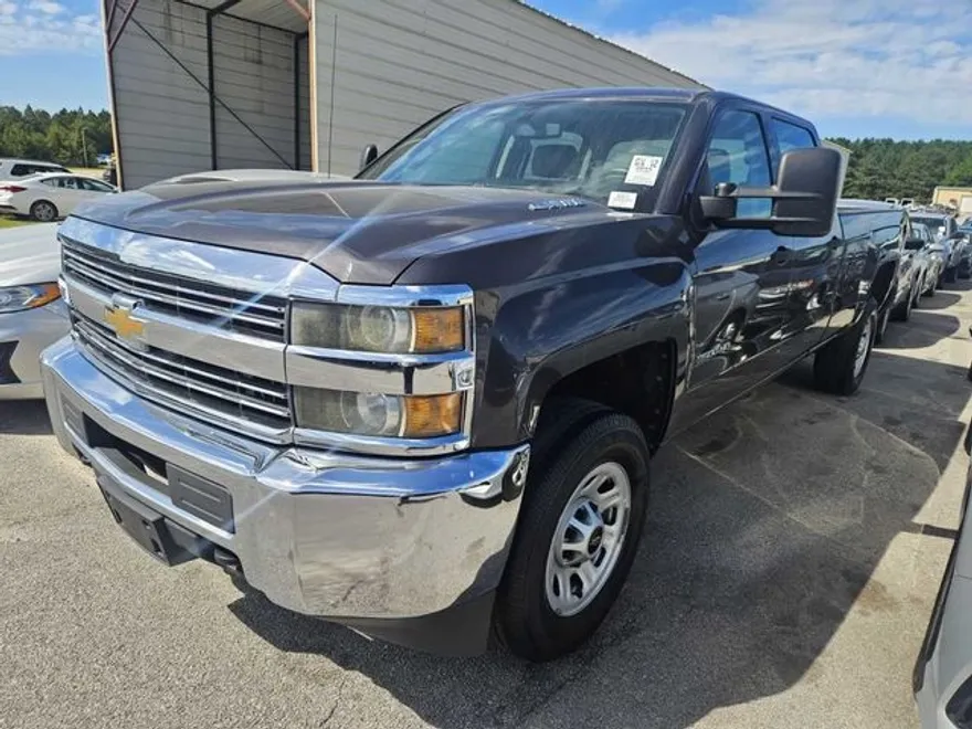 2015 Chevrolet Silverado 3500HD photo 1