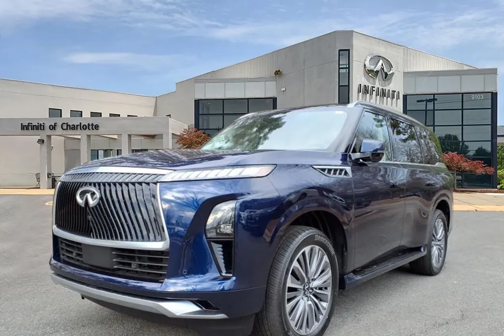 2025 Infiniti QX80 Luxe photo 1