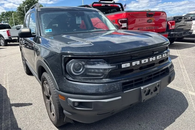 2022 Ford Bronco Sport Outer Banks photo 1